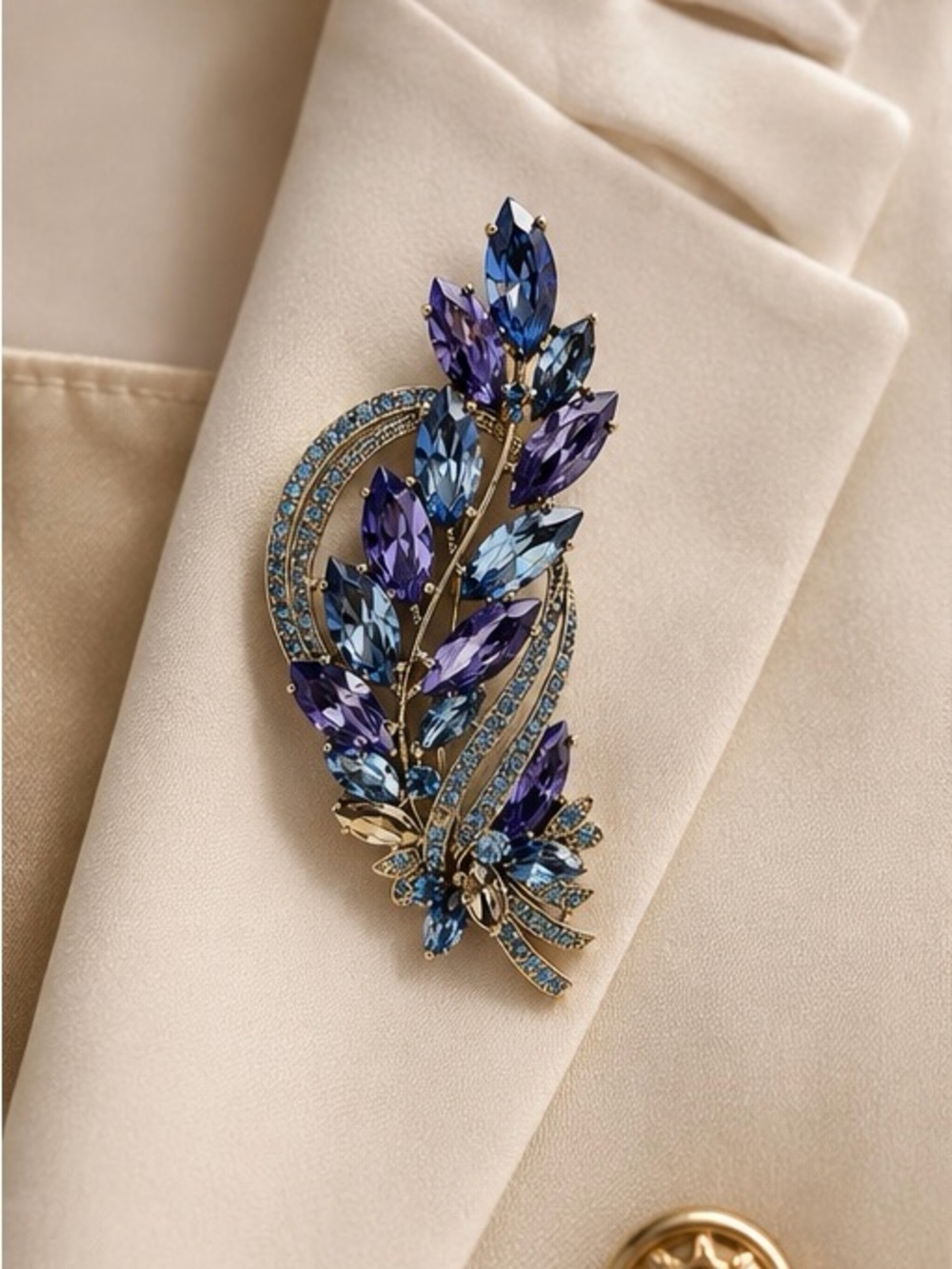 Royal Sapphire Amethyst Crystal Floral Brooch - Picture 3 of 4